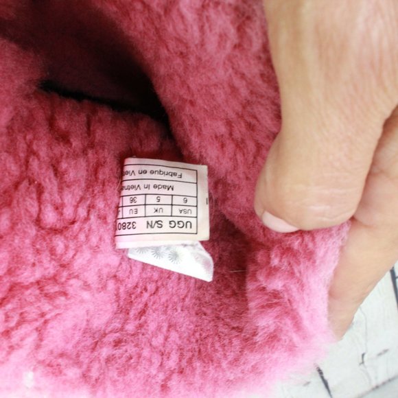 UGG Australia Shearling Lined Winter Boots Size 6 - Picture 8 of 9